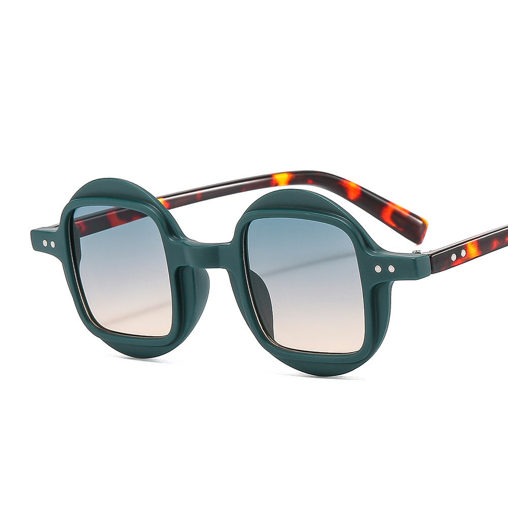 Lunettes de soleil tendance unies - Style personnalité et fashion avec verres colorés